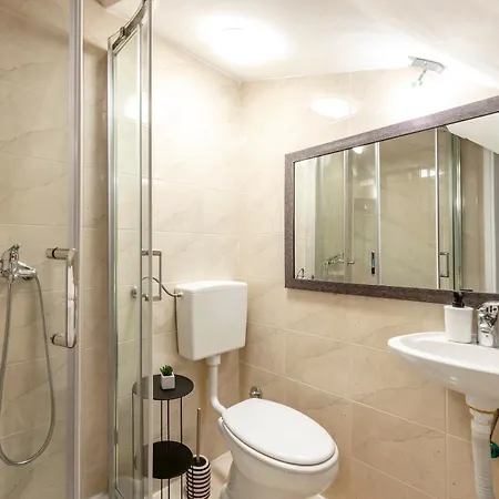 Aurora 1 Apartman